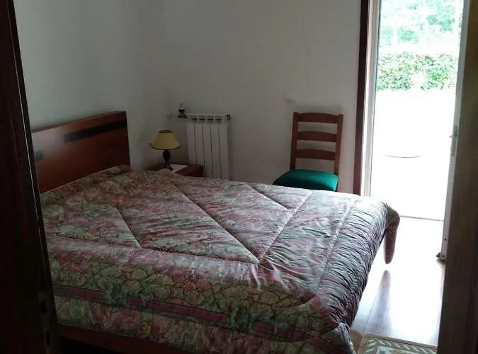 Casa Da Estivada, 313 *