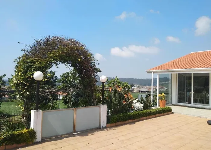 Casa Da Estivada, 313 *